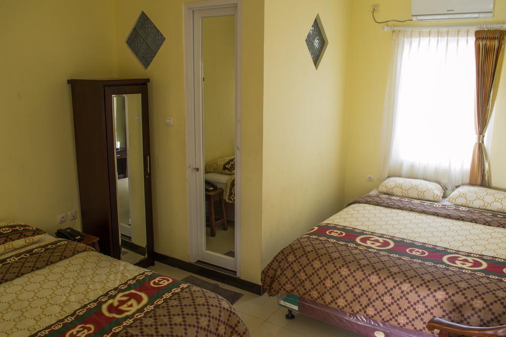 Guest House Salon Fora Gegerkalong Setiabudhi Bandung Rom bilde